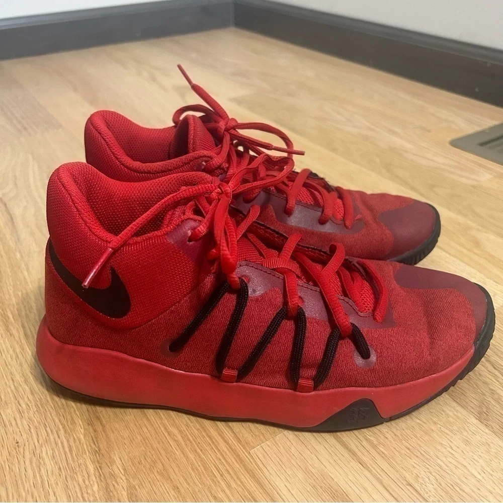 Nike KD Trey 5 V Gym Red Sneakers Sz 6Y Kids Youth Shoes